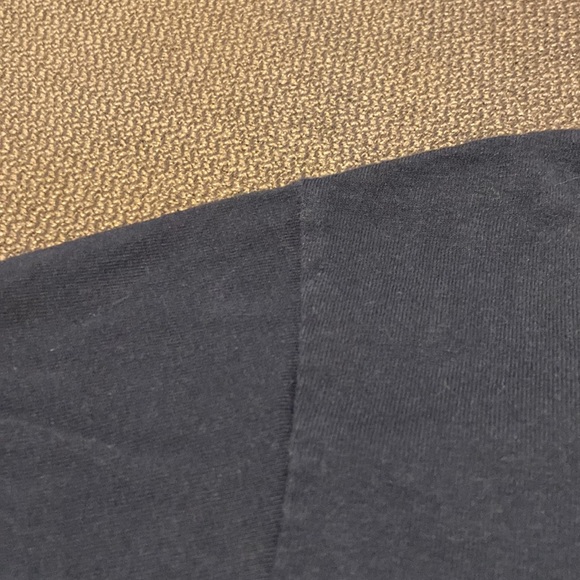 Primitive Apparel - Navy tee with cool print - Picture 8 of 8